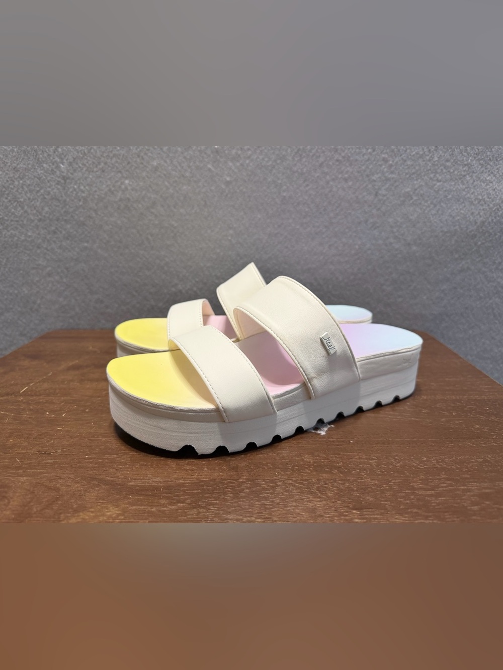 Reef Womens Sandals Platform Cushion s6 Slip On Slides White/Pink/Yellow
